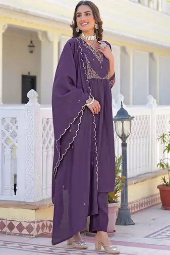 Women Regular Kurta with Pyjamas & With Dupatta