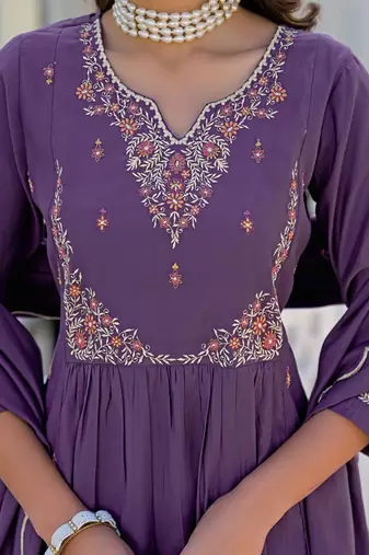 Women Regular Kurta with Pyjamas & With Dupatta