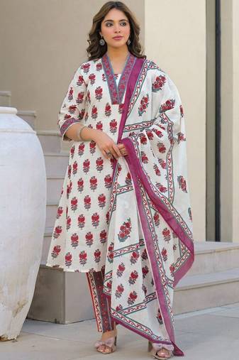 Women Floral Printed Regular Kurta with Trousers & With Dupatta
