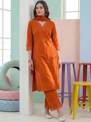 Women Ethnic Motifs Embroidered Regular Thread Work Kurta with Trousers & With Dupatta 6