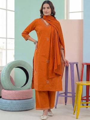Women Ethnic Motifs Embroidered Regular Thread Work Kurta with Trousers & With Dupatta 7