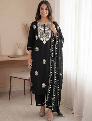 Women Ethnic Motifs Embroidered Regular Thread Work Kurta with Trousers & With Dupatta 4