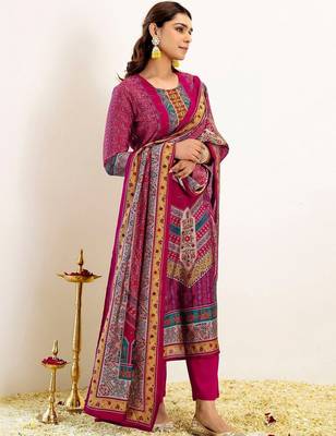Women Ethnic Motifs Printed Regular Kurta with Trousers & With Dupatta 3