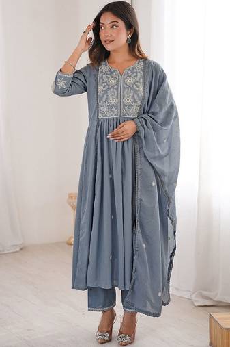 Women Embroidered Regular Kurta with Trousers & With Dupatta