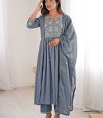 Women Embroidered Regular Kurta with Trousers & With Dupatta