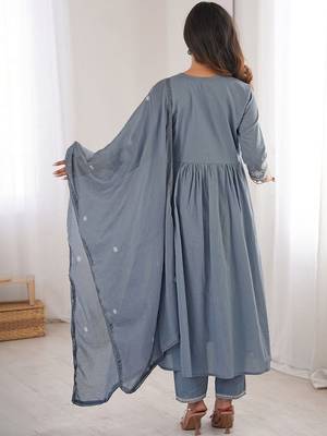 Women Embroidered Regular Kurta with Trousers & With Dupatta 2
