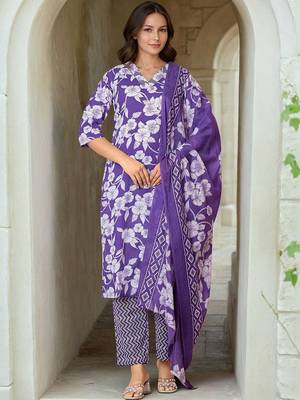 Women Floral Printed Regular Sequinned Kurta with Trousers & With Dupatta 1