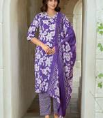Women Floral Printed Regular Sequinned Kurta with Trousers & With Dupatta