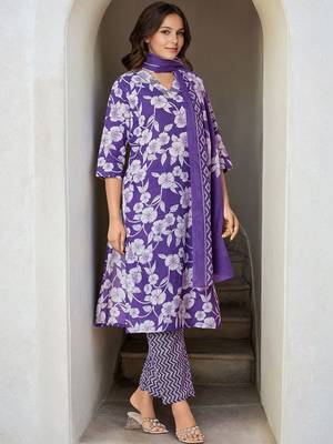 Women Floral Printed Regular Sequinned Kurta with Trousers & With Dupatta 5