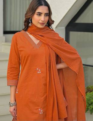 Women Ethnic Motifs Embroidered Regular Thread Work Kurta with Trousers & With Dupatta 2
