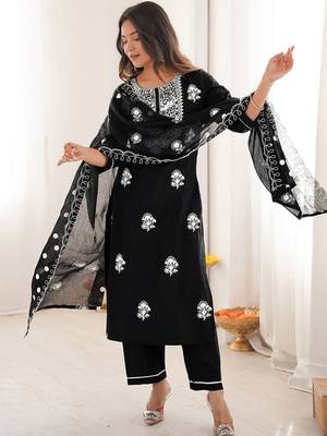 Women Ethnic Motifs Embroidered Regular Thread Work Kurta with Trousers & With Dupatta 7