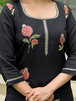 Women Embroidered Regular Sequinned Kurta with Trousers & With Dupatta 7