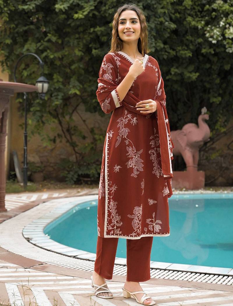 Women Floral Printed Regular Kurta with Trousers & With Dupatta