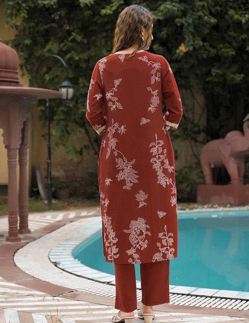 Women Floral Printed Regular Kurta with Trousers & With Dupatta