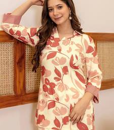 Women Floral Printed Kurta with Trouser