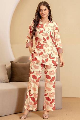 Women Floral Printed Kurta with Trouser