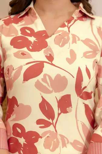 Women Floral Printed Kurta with Trouser