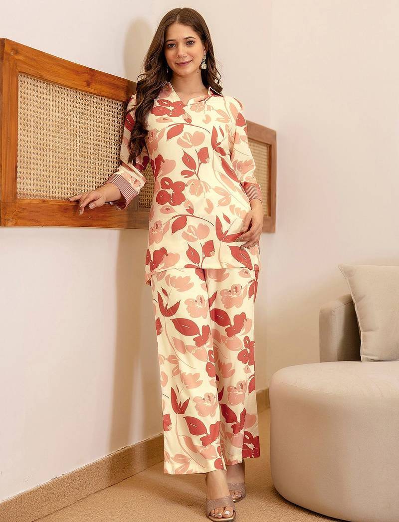 Women Floral Printed Kurta with Trouser