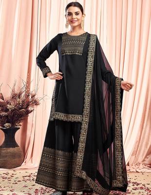 Women Floral Printed Kurta with Palazzo & Dupatta 2