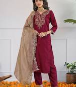 Women Ethnic Motifs Embroidered Regular Kurta with Trousers & With Dupatta