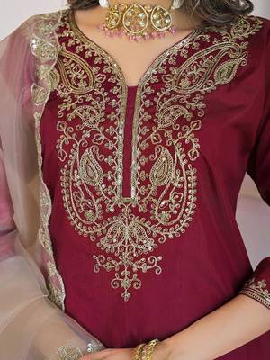 Women Ethnic Motifs Embroidered Regular Kurta with Trousers & With Dupatta 4