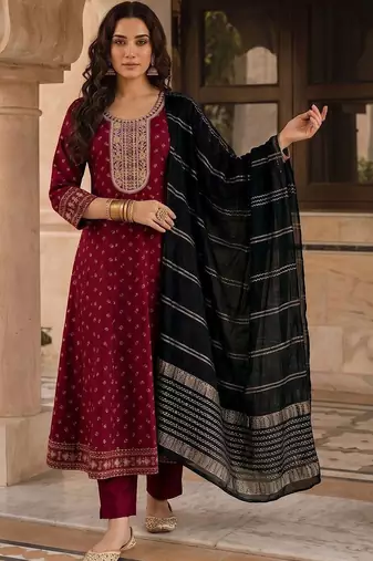 Women Ethnic Motifs Printed Regular Thread Work Kurta with Trousers & With Dupatta