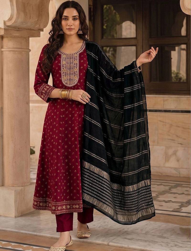 Women Ethnic Motifs Printed Regular Thread Work Kurta with Trousers & With Dupatta