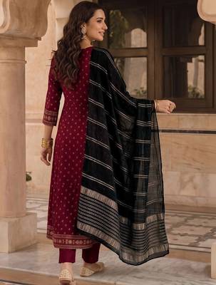 Women Ethnic Motifs Printed Regular Thread Work Kurta with Trousers & With Dupatta 2
