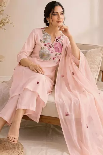 Women Floral Embroidered Regular Thread Work Chanderi Cotton Kurta with Trousers & With Dupatta