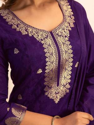 Women Ethnic Motifs Regular Kurta with Trousers & With Dupatta 5