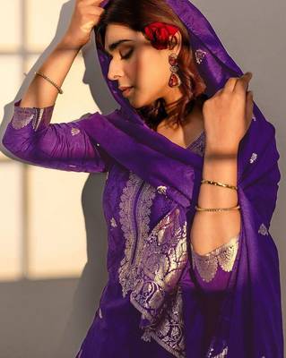 Women Ethnic Motifs Regular Kurta with Trousers & With Dupatta 7