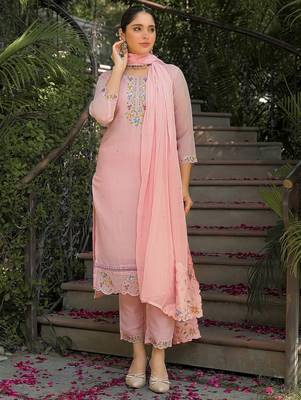 Women Floral Embroidered Regular Thread Work Kurta with Trousers & With Dupatta 5