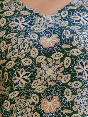 Floral Printed V-Neck Straight Kurta With Trousers & Dupatta 7