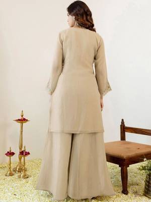 Women Ethnic Motifs Embroidered Regular Thread Work Kurta with Sharara & With Dupatta 2