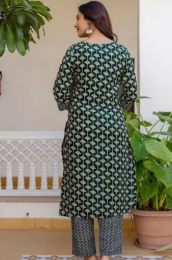 Floral Printed Notch Neck Straight Kurta With Trousers & Dupatta