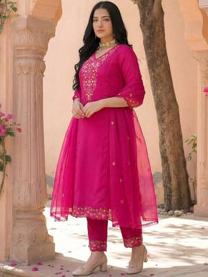 Women Ethnic Motifs Embroidered Regular Thread Work Kurta with Trousers & With Dupatta 4