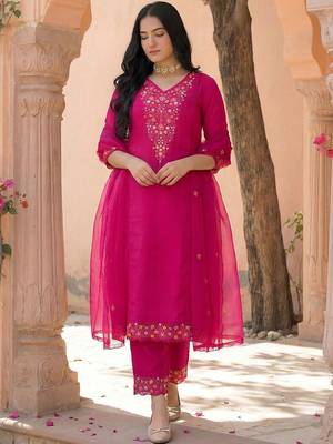 Women Ethnic Motifs Embroidered Regular Thread Work Kurta with Trousers & With Dupatta 5