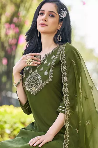 Women Ethnic Motifs Embroidered Kurta with Palazzo & Dupatta