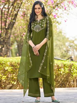 Women Ethnic Motifs Embroidered Kurta with Palazzo & Dupatta 3
