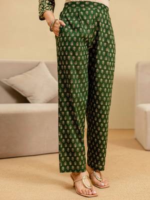 Women Floral Printed Regular Kurta with Trousers & Dupatta 4