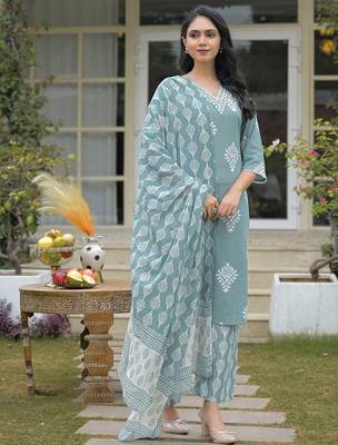 Women Ethnic Motifs Printed Regular Thread Work Kurta with Trousers & With Dupatta 5