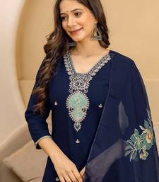 Floral Embroidered Square Neck Thread Work Kurta With Trousers & Dupatta