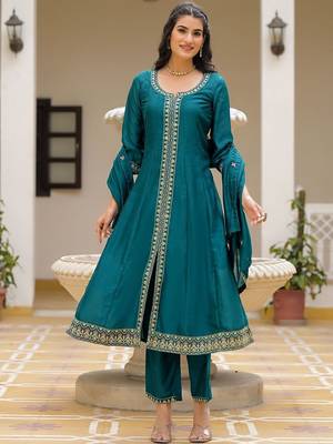 Women Regular Kurta with Pyjamas & With Dupatta 2