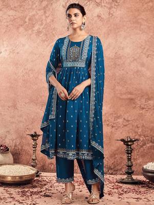 Women Ethnic Motifs Printed Regular Kurta with Trousers & Dupatta 6
