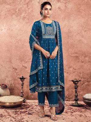Women Ethnic Motifs Printed Regular Kurta with Trousers & Dupatta 7