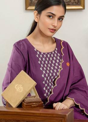 Women Embroidered Straight Kurta Trousers With Dupatta 2