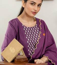 Women Embroidered Straight Kurta Trousers With Dupatta