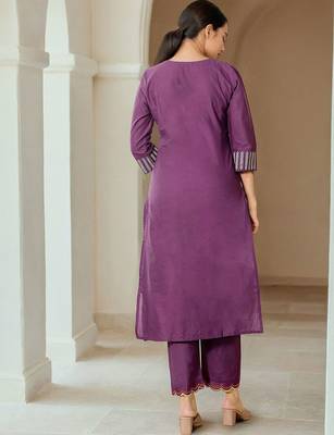 Women Embroidered Straight Kurta Trousers With Dupatta 4