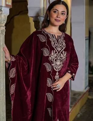 Women Embroidered Regular Velvet Kurta with Trousers & With Dupatta 2