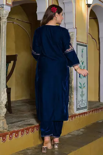 Women Ethnic Motifs Embroidered Regular Thread Work Velvet Kurta with Trousers & With Dupatta